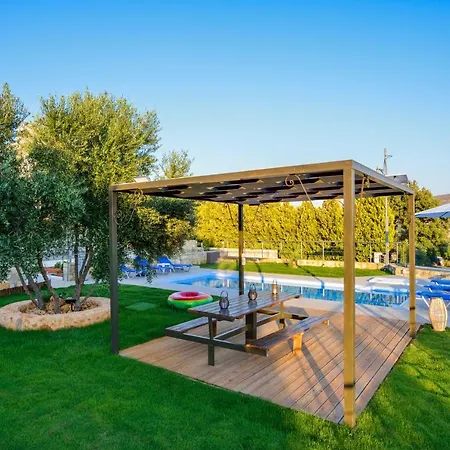 Abelizia Villa *